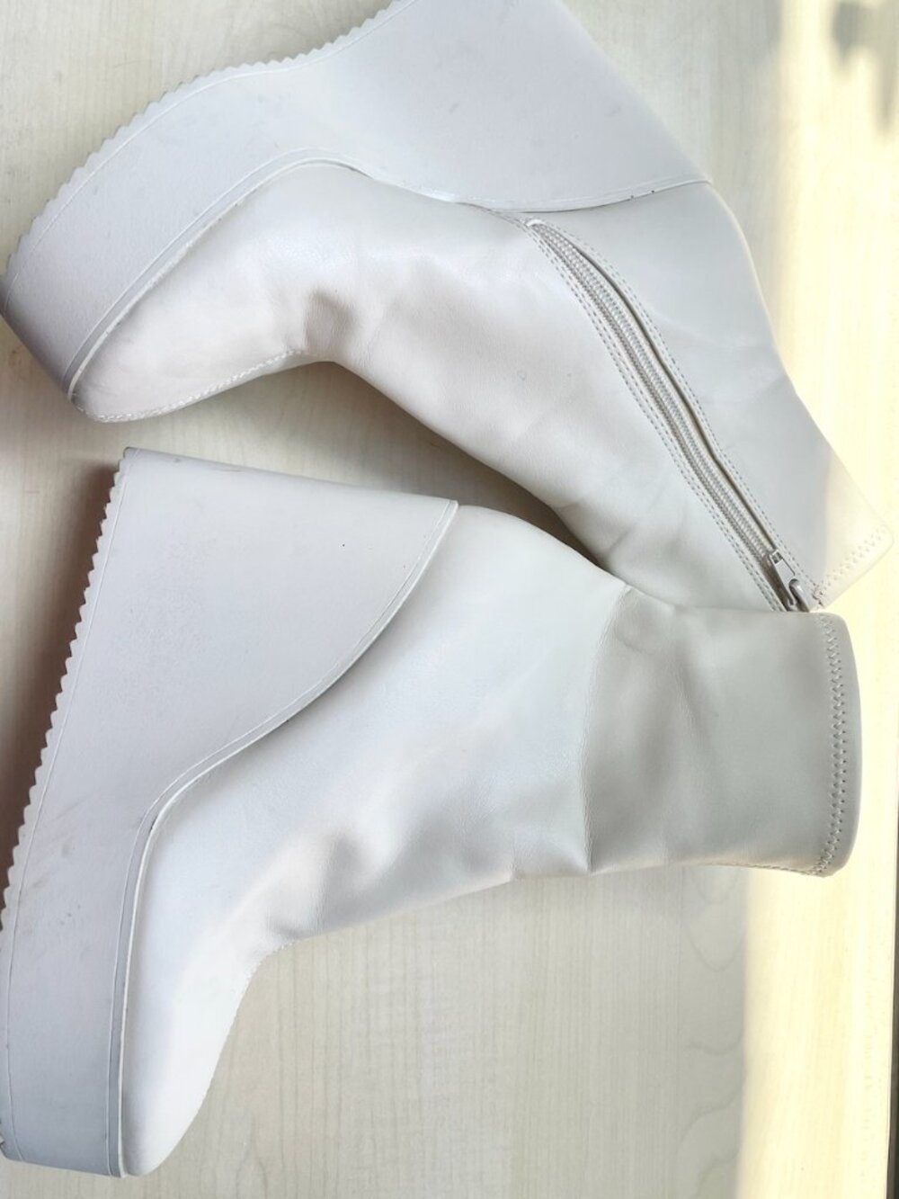 Steve Madden - Picture 2 of 11